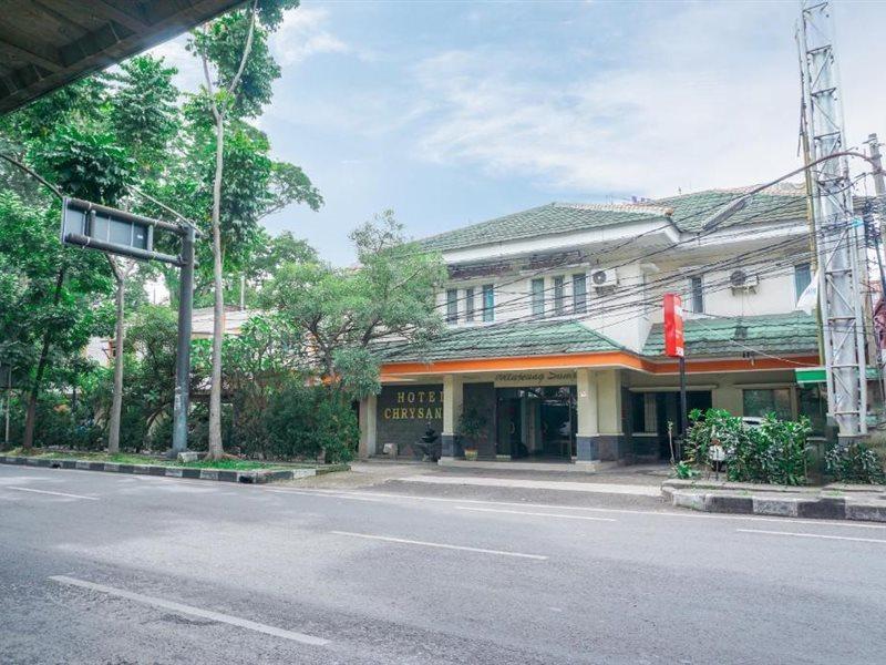 Oyo 2085 Chrysanta Hotel Bandung Eksteriør bilde